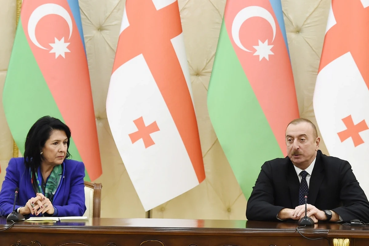 İlham Əliyev Gürcüstanın prezidentinə məktub yazdı