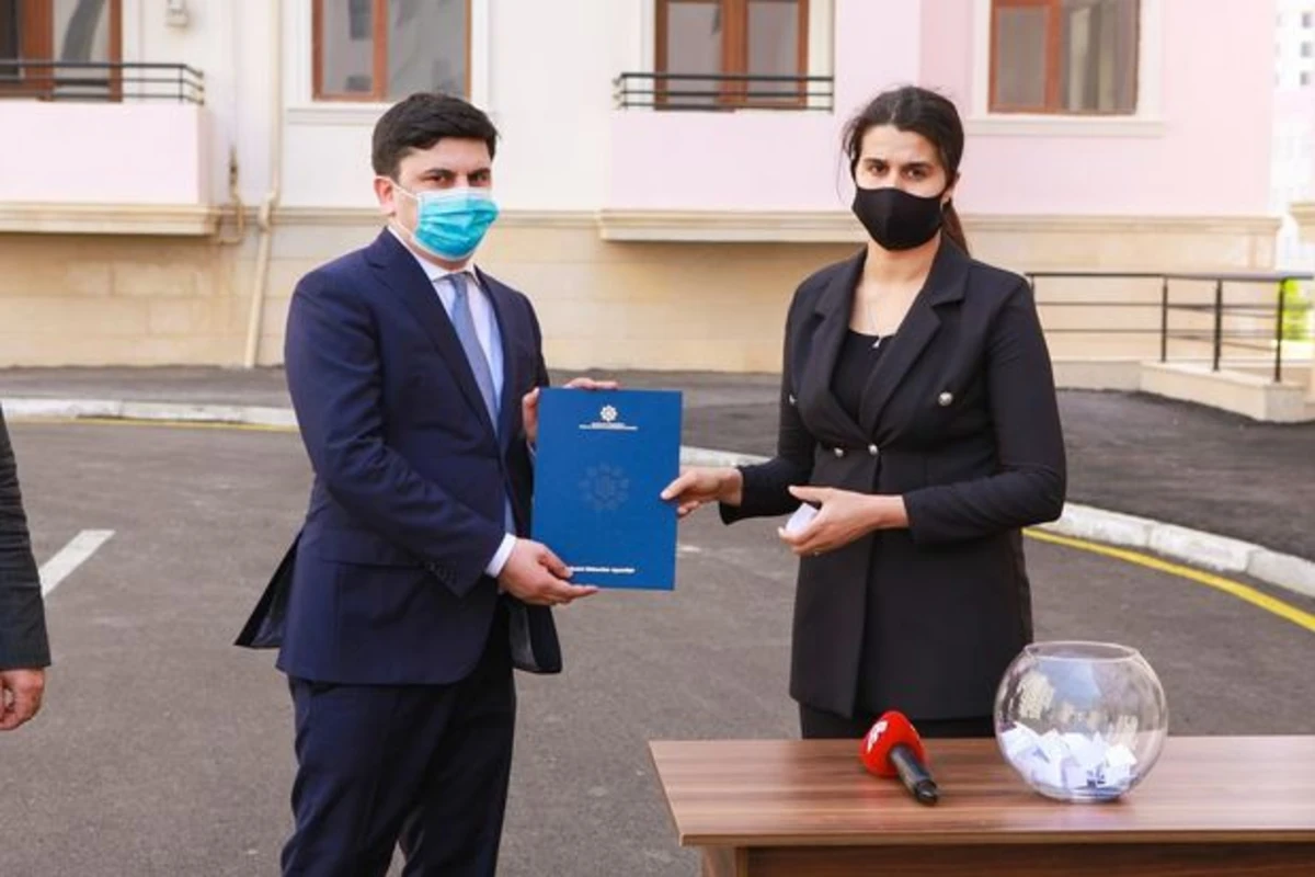 40 şəhid ailəsi və Qarabağ müharibəsi əlilinə mənzillər təqdim olundu – FOTO
