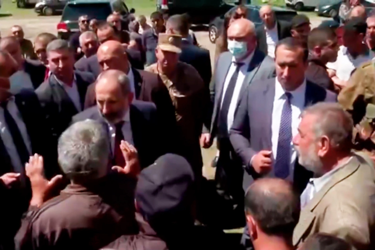 Paşinyan Azərbaycanla sərhədə gəldi - VİDEO