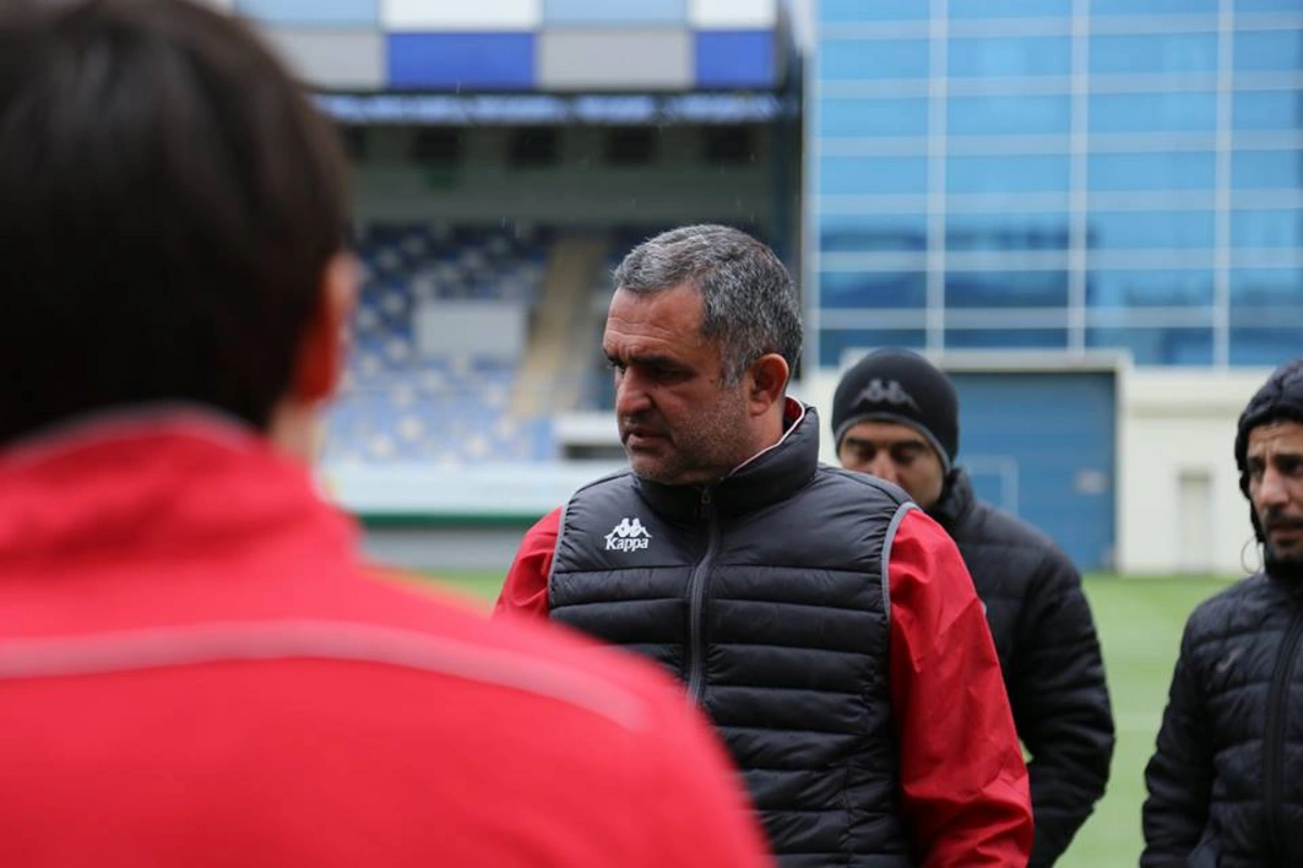 Tərlan Əhmədov futboldan gedir