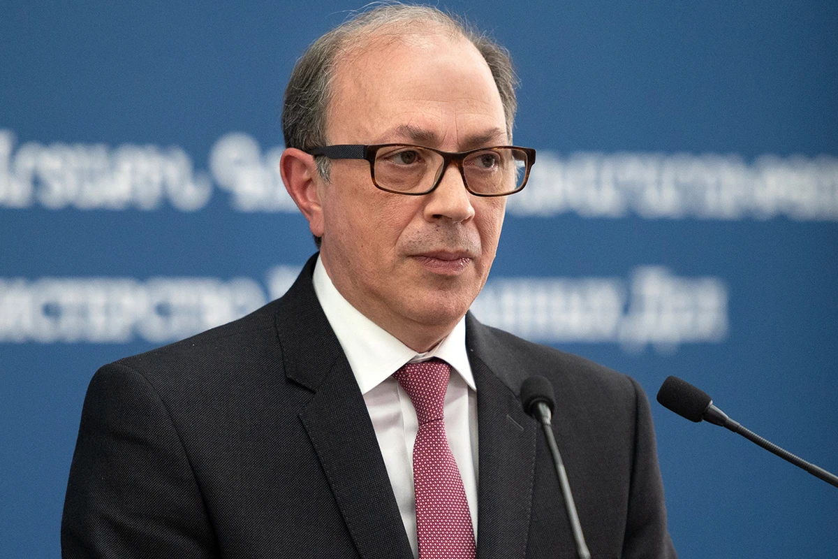 Глава МИД Армении подал в отставку