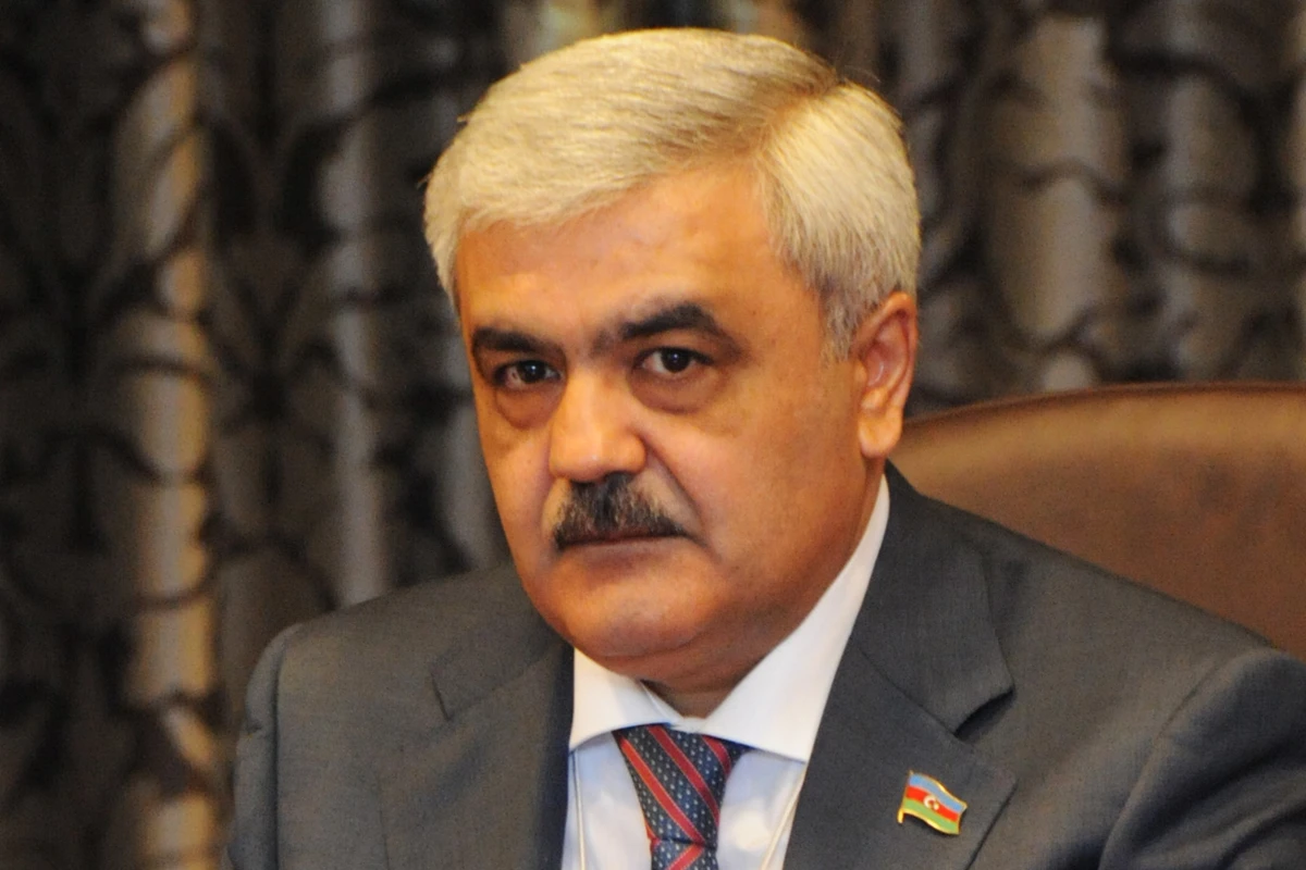 Ровнаг Абдуллаев отправился в Турцию