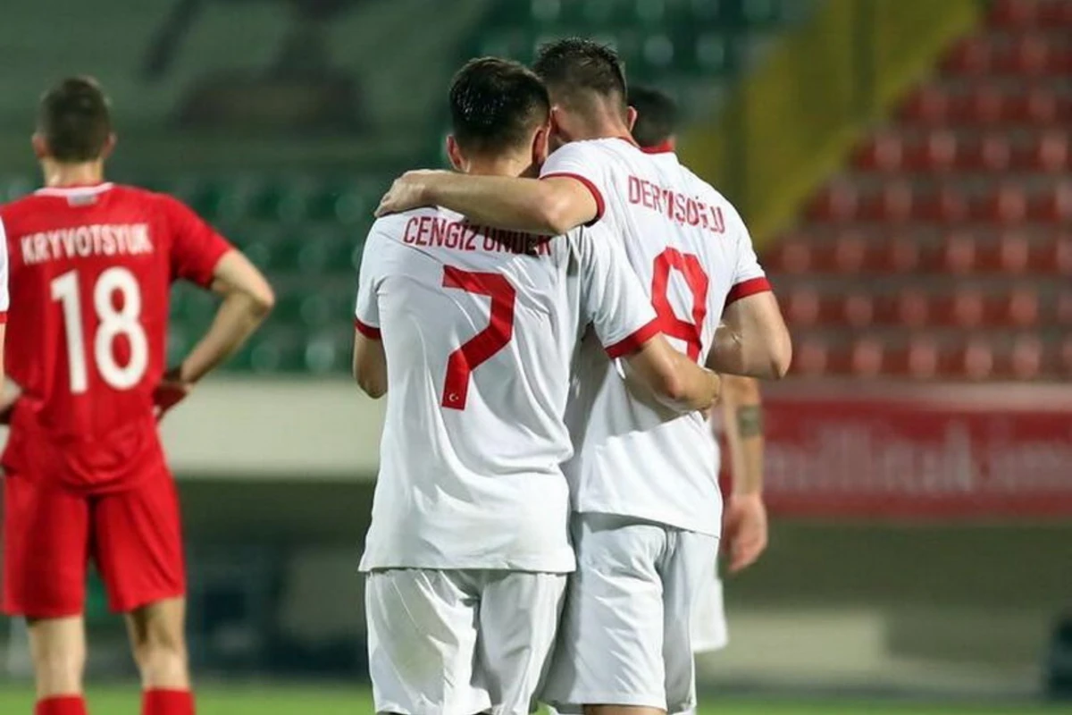 Сборная Азербайджана по футболу проиграла Турции