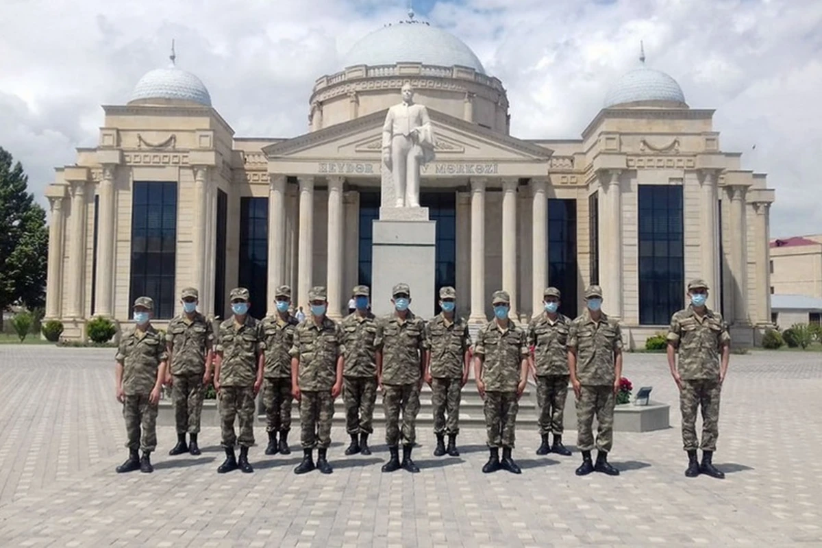 В Азербайджанской армии прошли мероприятия по случаю Дня Республики - ФОТО