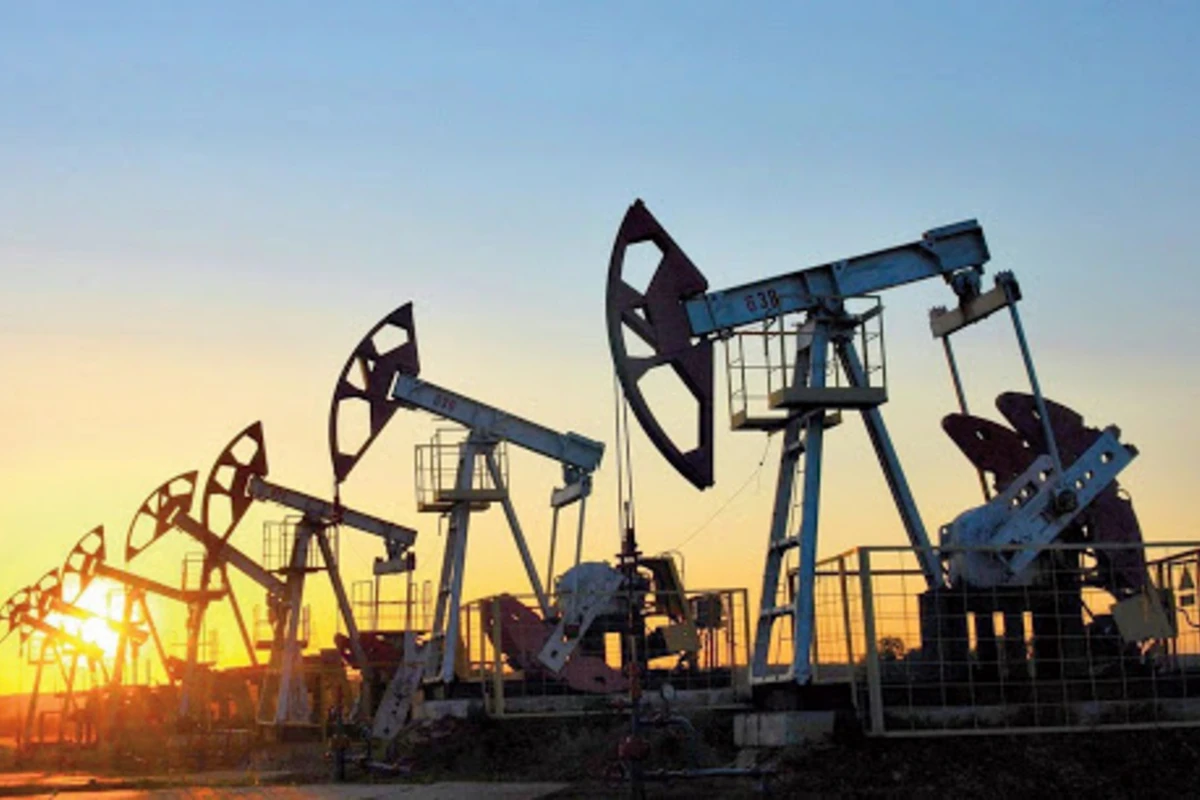 Цена азербайджанской нефти приближается к 70 долларам