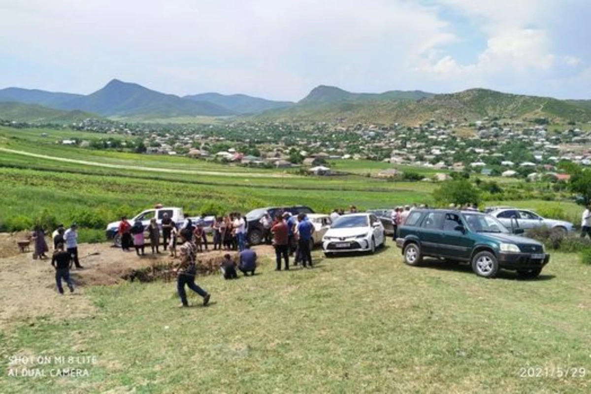 Gürcüstandakı soydaşlarımızın radiasiya təşvişi: Faxralı sakinləri etiraz edir - FOTO