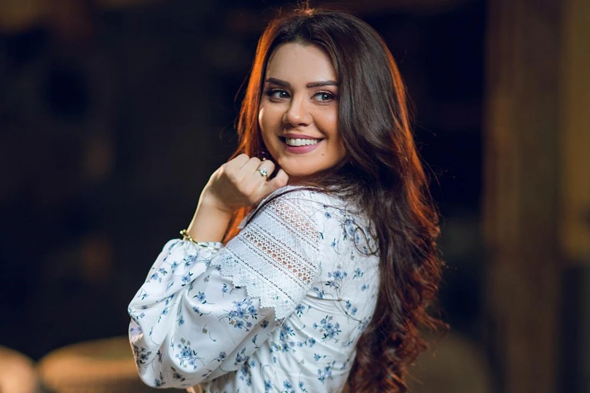 Oksana Rəsulova övladının görüntüsünü paylaşdı - FOTO