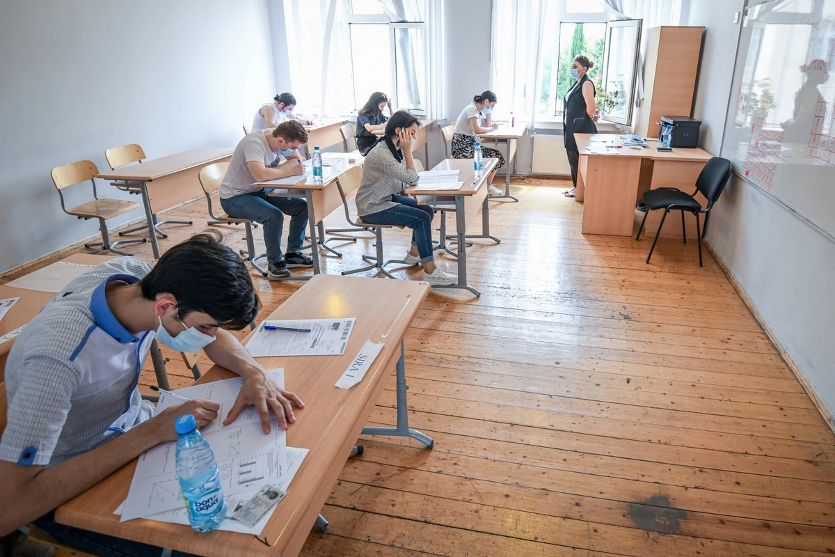 Bu gün 9-cu sinif şagirdləri buraxılış imtahanı verəcək