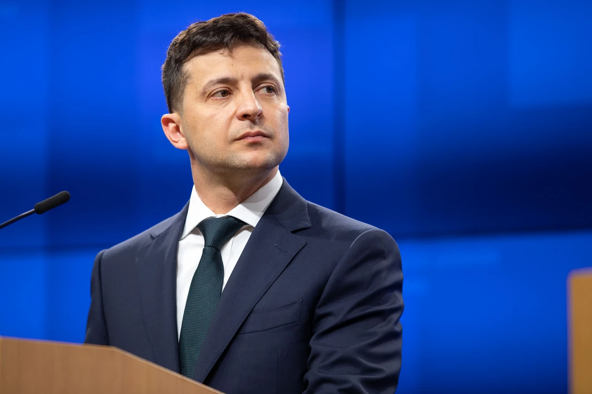 Зеленский внес в Раду законопроект об олигархах