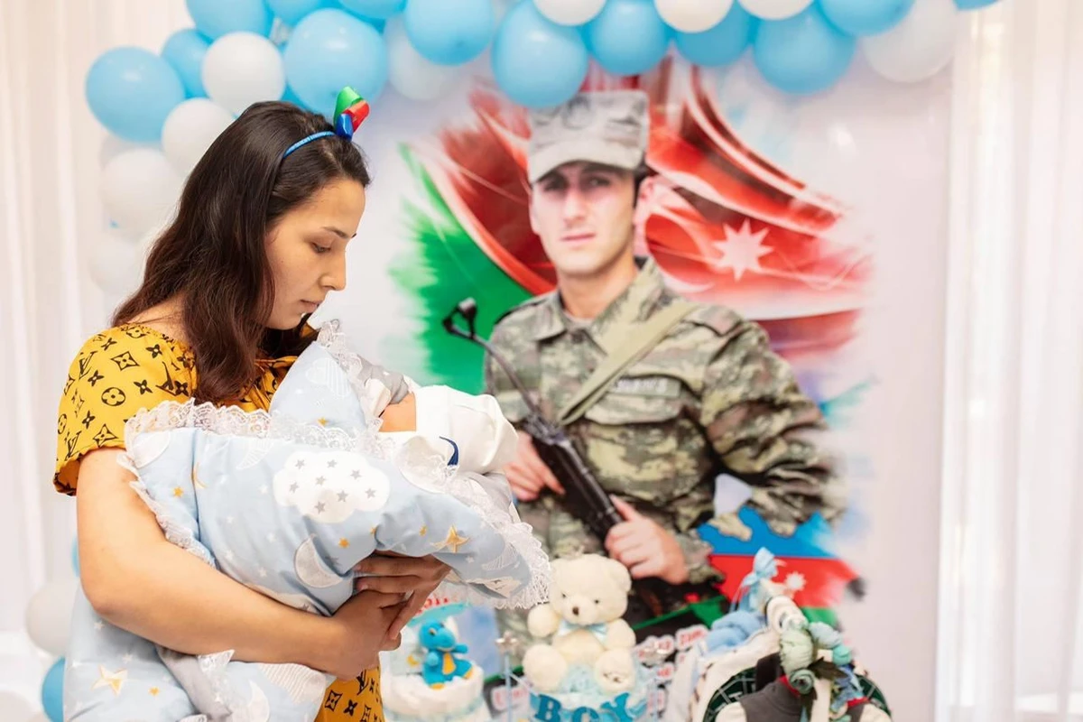 Daha 5 şəhid övladının adına hesab açılacaq - FOTO
