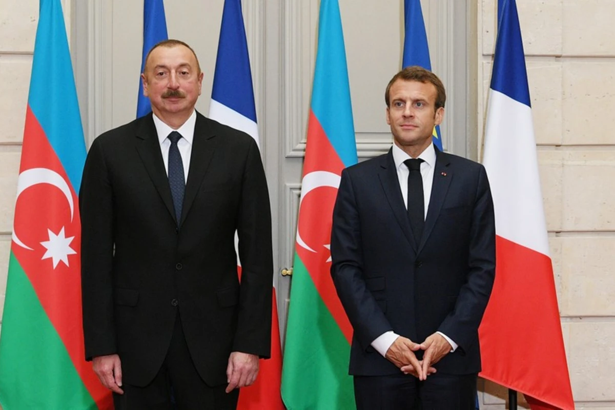 Emmanuel Makron Azərbaycan Prezidentinə məktub yazıb