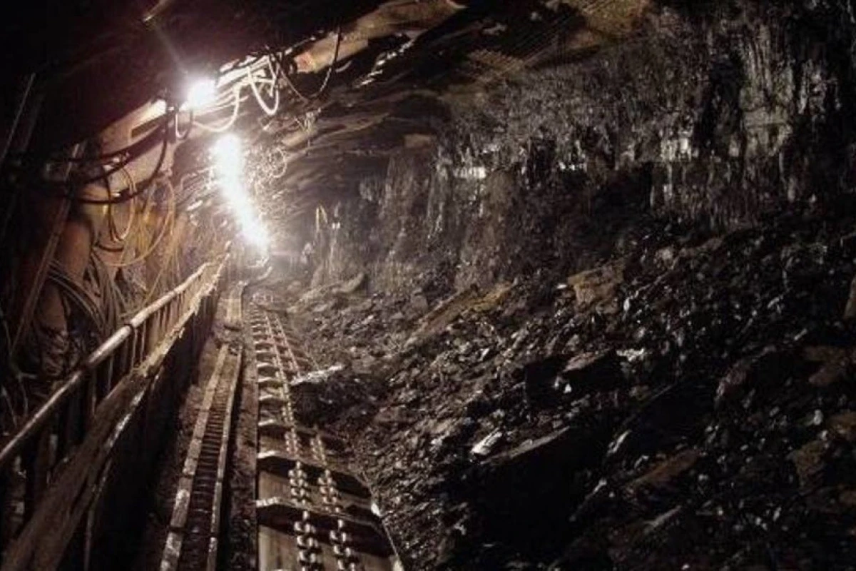Один человек погиб и семь пропали без вести при взрыве шахты в Китае
