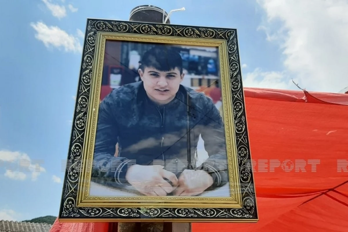 Rusiyada polisin qətlə yetirdiyi azərbaycanlı gənc Gürcüstanda dəfn edilib