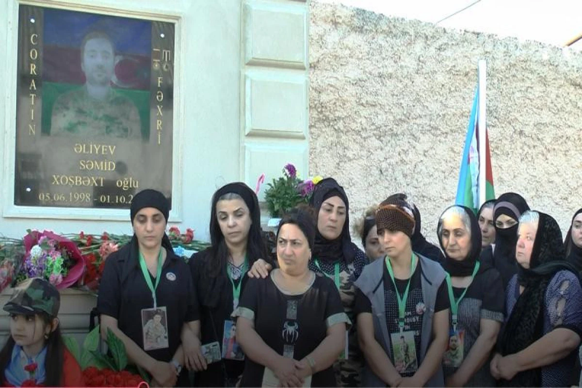 Sumqayıtda Vətən müharibəsi şəhidinin xatirə lövhəsi açıldı - FOTO