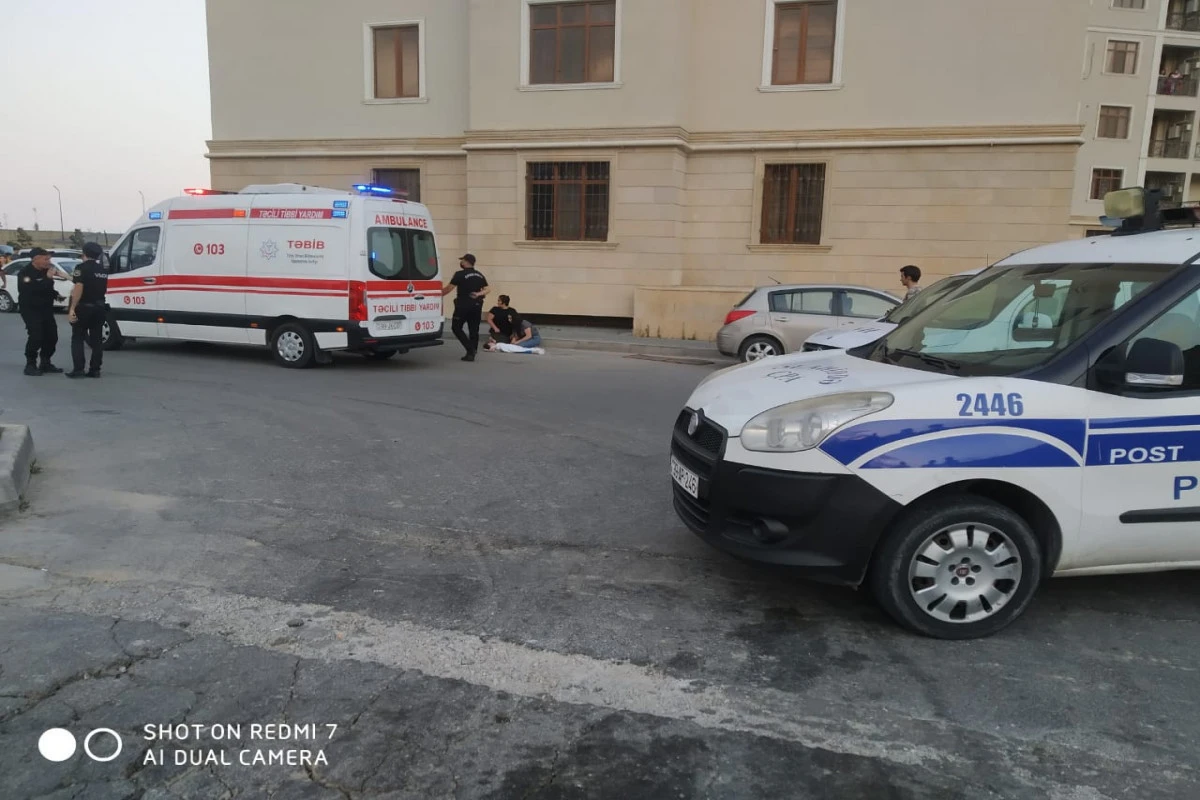 В Баку 3-летний ребенок разбился насмерть, выпав из окна 16 этажа дома журналистов