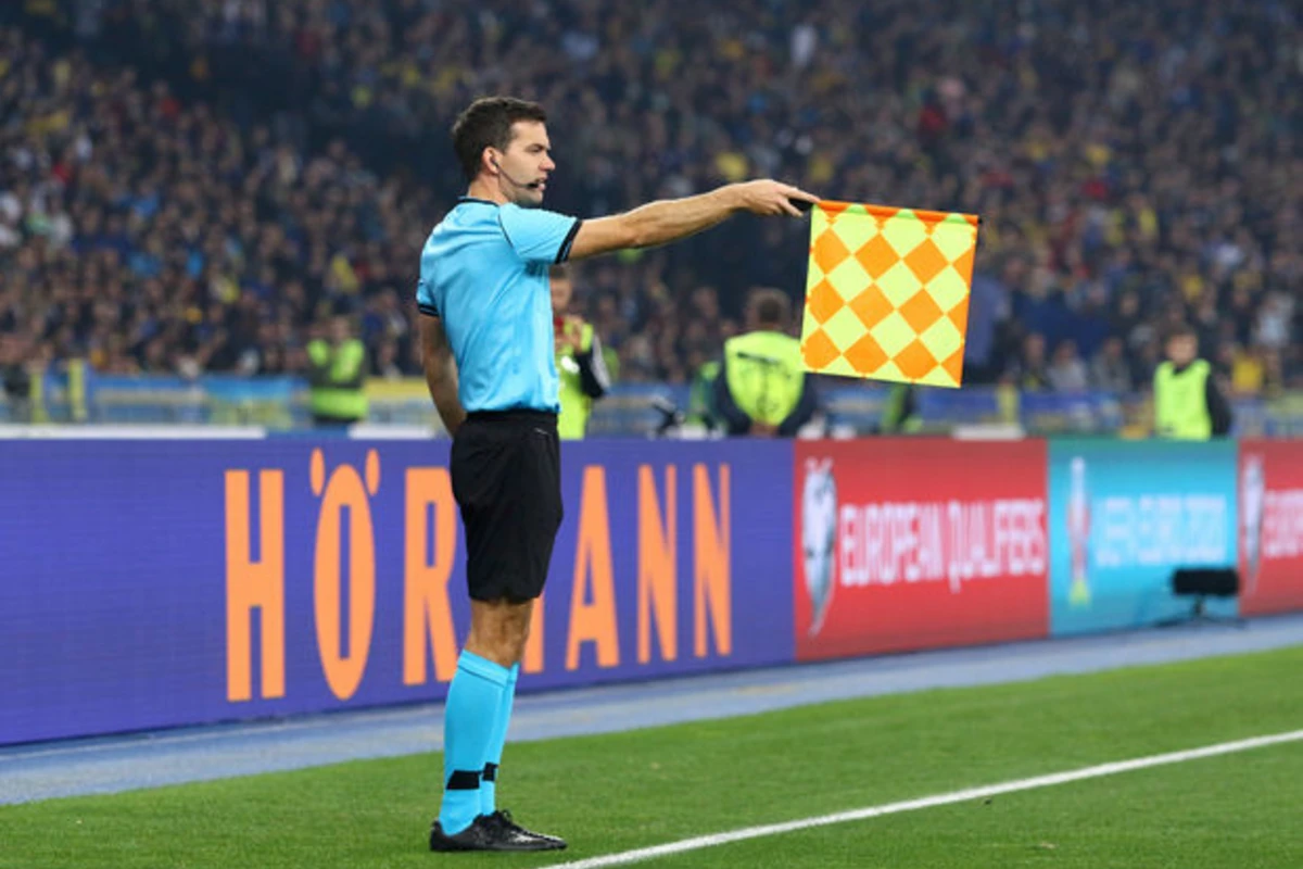 Futbolda əllə oyun və ofsayt qaydaları dəyişdirildi - FOTO Futbolda əllə oyun və ofsayt qaydaları dəyişdirildi - FOTO