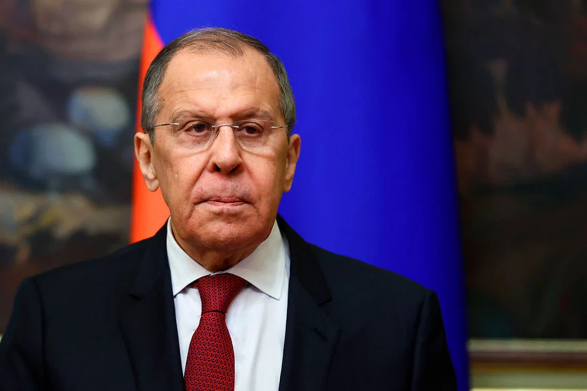 Лавров: Азербайджанцы и армяне должны жить мирно и с открытыми границами