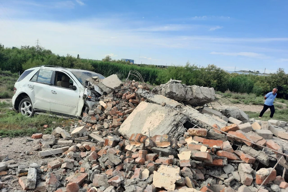 Azərbaycanda həkim yol qəzasında dünyasını dəyişdi - FOTO Azərbaycanda həkim yol qəzasında dünyasını dəyişdi - FOTO