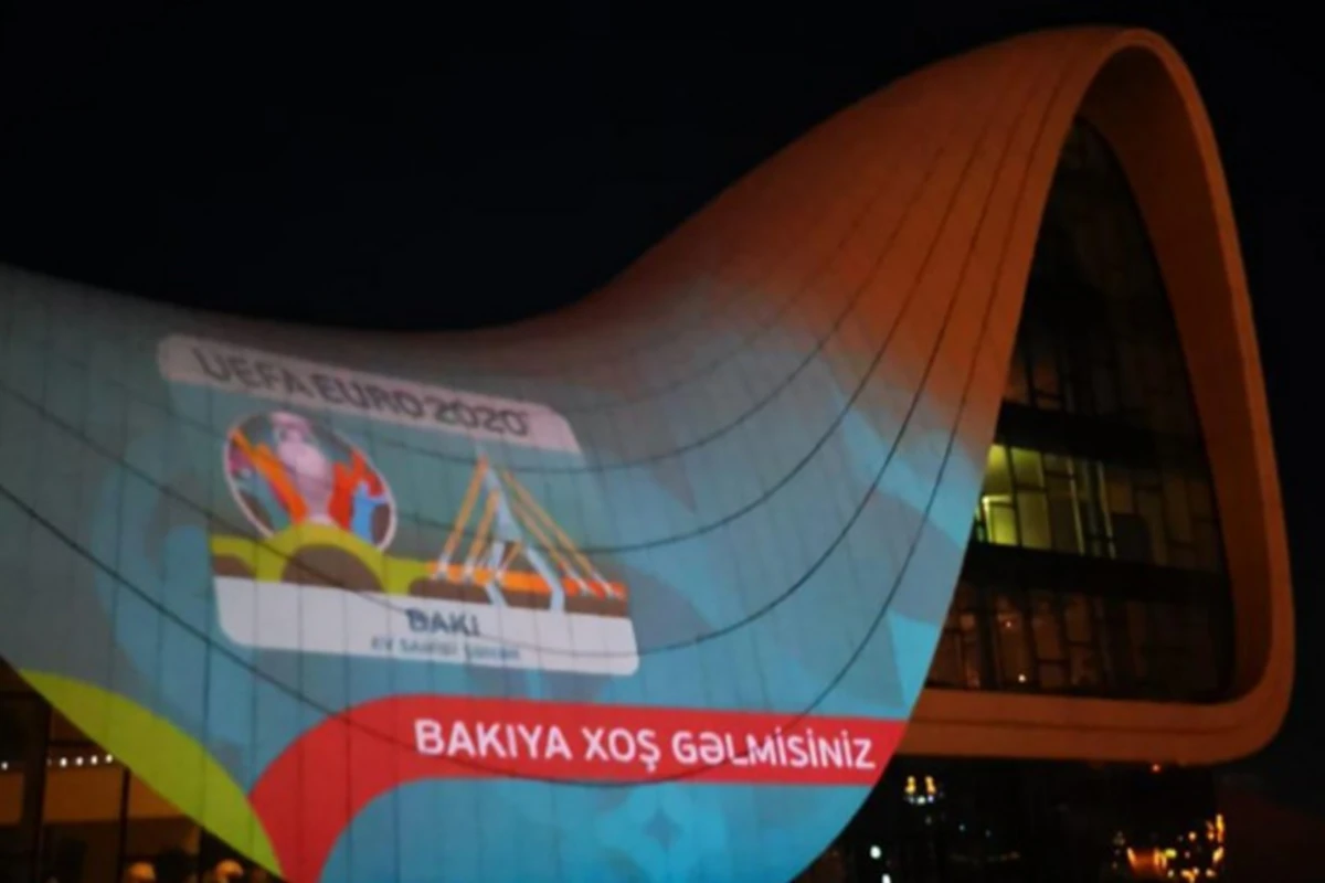 Heydər Əliyev Mərkəzi üzərində AVRO-2020 iştirakçılarınin görüntüləri nümayiş etdirilib - FOTO