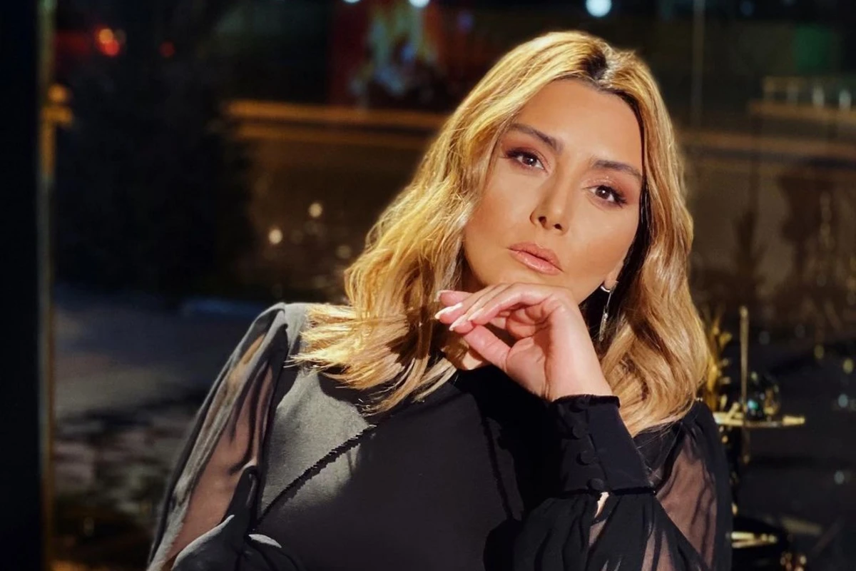 Zülfiyyə Xanbabayevanın bu görüntüləri müzakirəyə səbəb oldu - FOTO Zülfiyyə Xanbabayevanın bu görüntüləri müzakirəyə səbəb oldu - FOTO