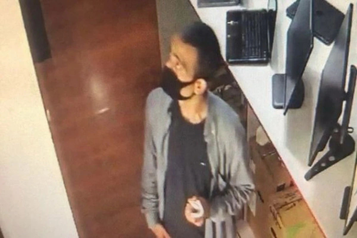 Полиция задержала вора, укравшего дорогостоящий жесткий диск - ВИДЕО