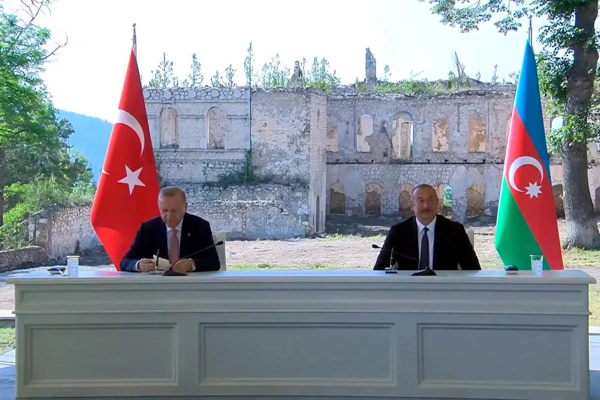 Azərbaycan və Türkiyə arasında sənədlərin imzalanma mərasimi keçirilib - VİDEO