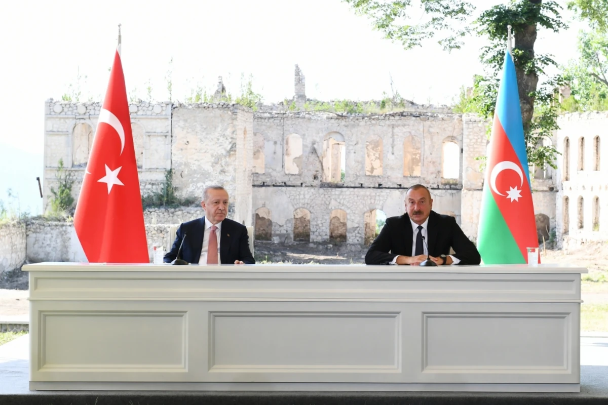 İlham Əliyev: Şuşada müttəfiqlik Bəyannaməsini imzalayarkən gələcək nəsillərə yol göstəririk