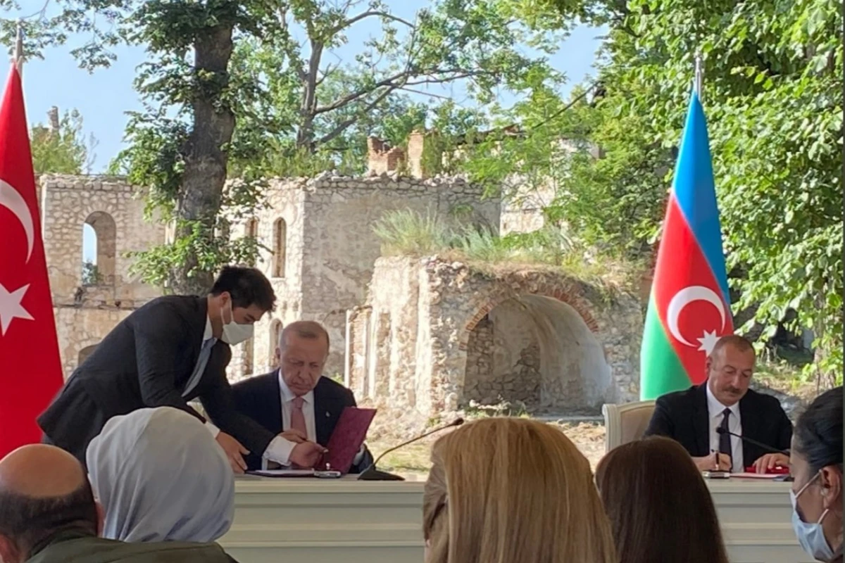 Azərbaycan və Türkiyənin neft şirkətləri III ölkədə birgə investisiya həyata keçirəcəklər