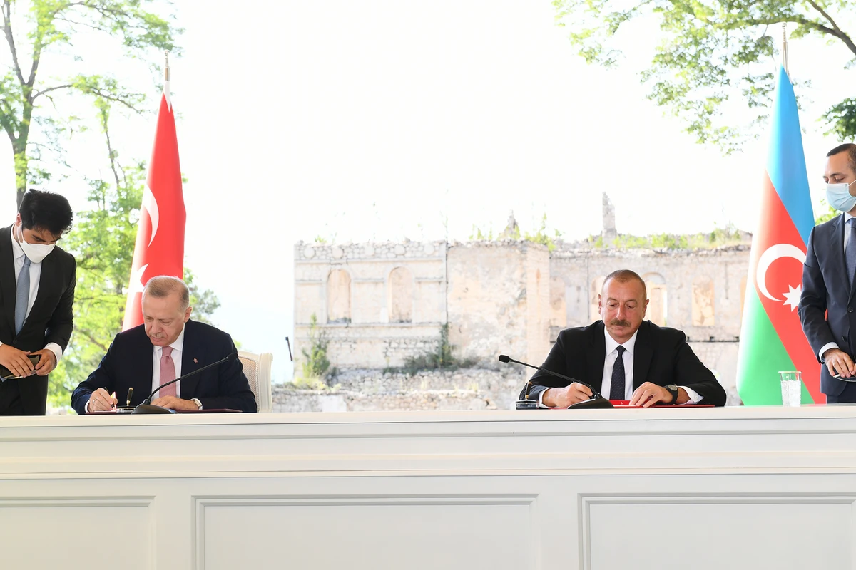 Azərbaycanla Türkiyə arasında malların sərbəst hərəkəti üçün mexanizm yaradılacaq Azərbaycanla Türkiyə arasında malların sərbəst hərəkəti üçün mexanizm yaradılacaq