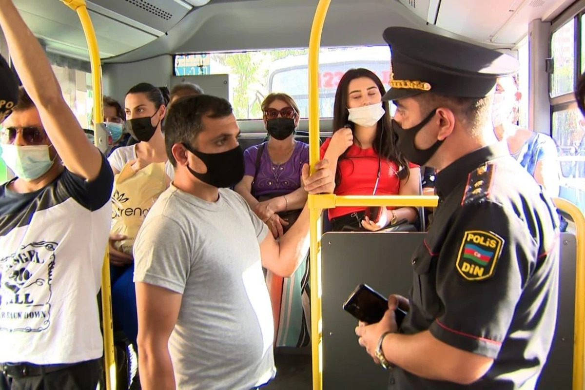 Polis maska ilə bağlı qapalı məkanlarda reyd keçirib - FOTO/VİDEO Polis maska ilə bağlı qapalı məkanlarda reyd keçirib - FOTO/VİDEO