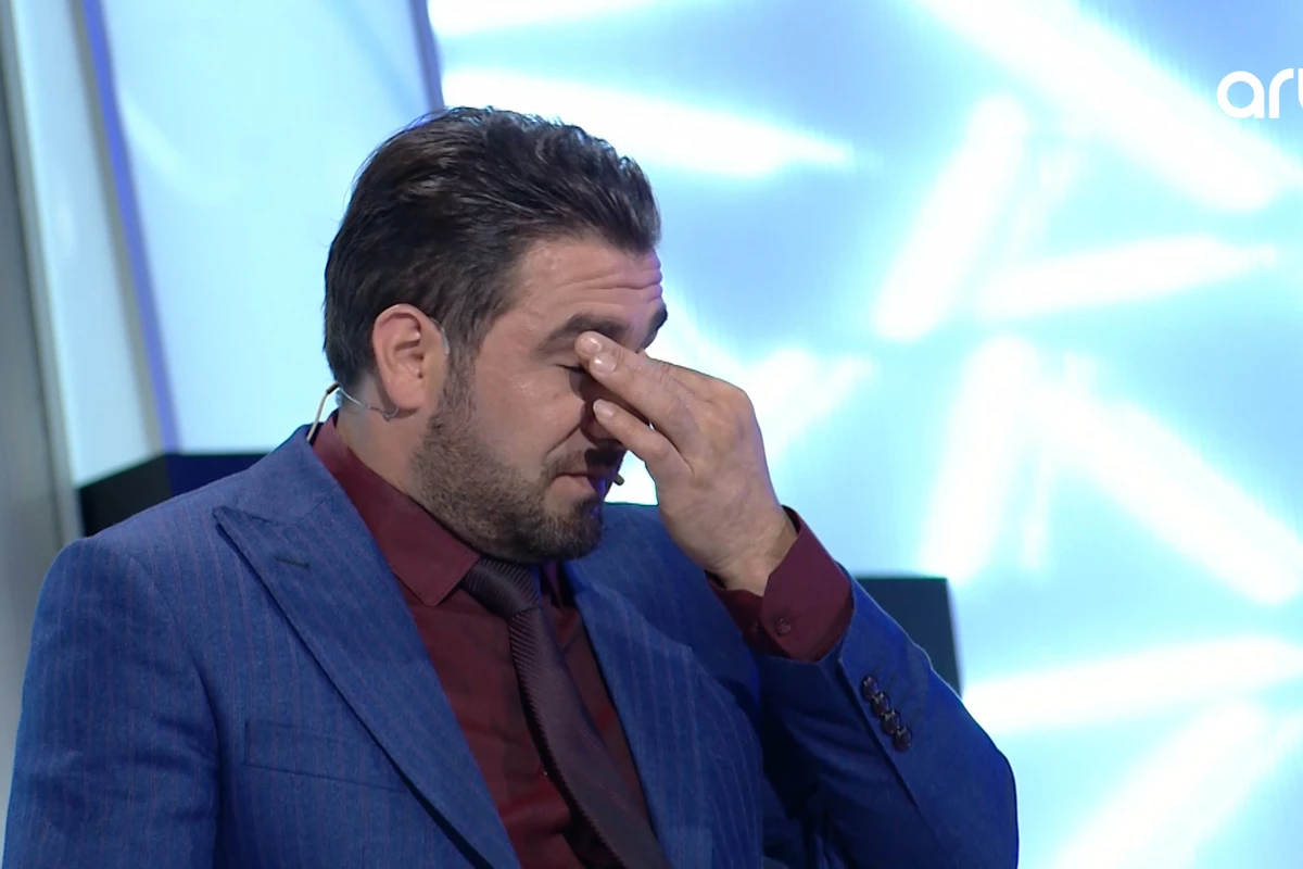 2 dəfə nişanını qaytaran Talıb SƏBƏBİNİ AÇIQLADI – VİDEO 2 dəfə nişanını qaytaran Talıb SƏBƏBİNİ AÇIQLADI – VİDEO