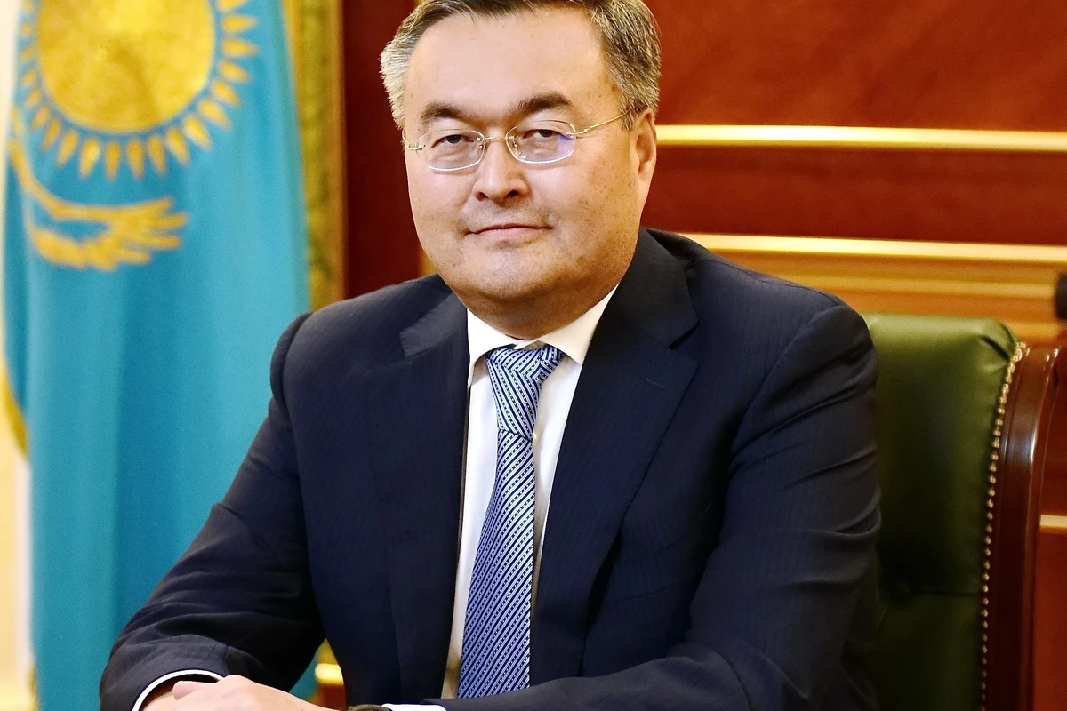 Глава МИД Казахстана приехал в Азербайджан