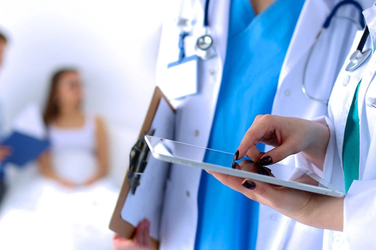 Bu özəl klinikalarda icbari tibbi sığorta xidmətləri göstəriləcək - SİYAHI