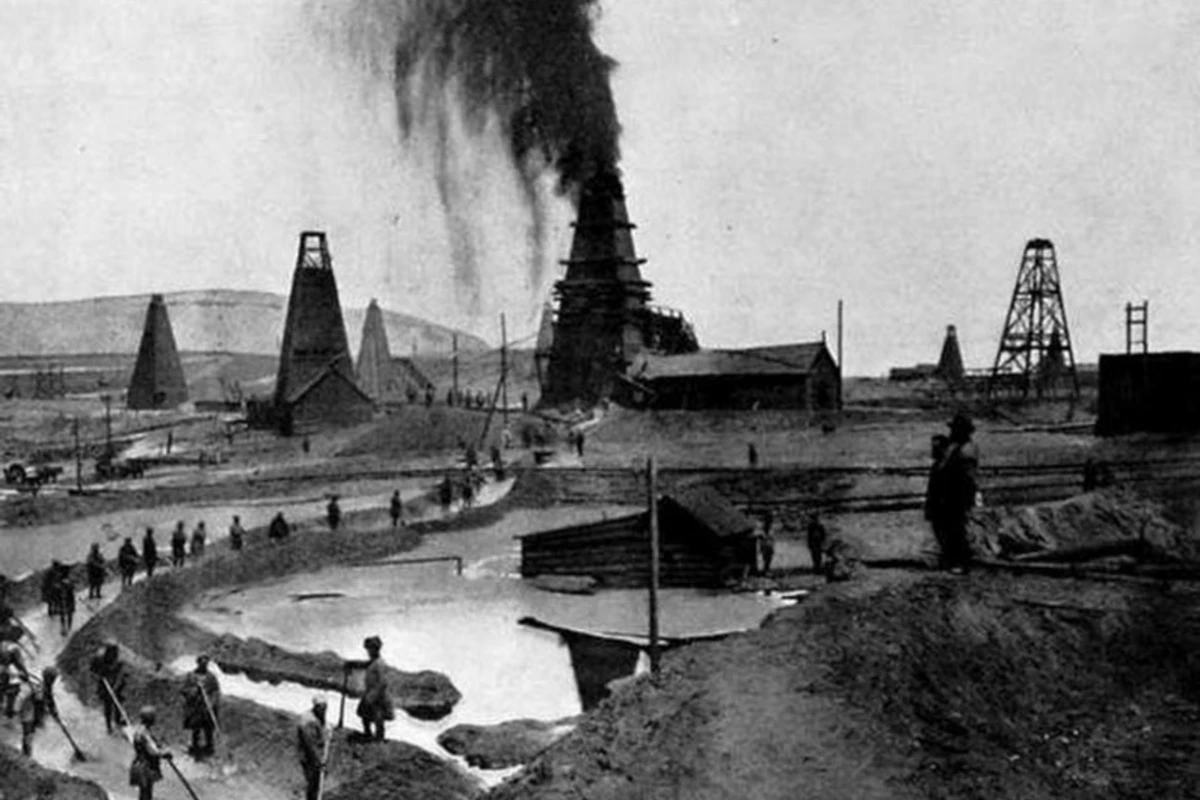 175 il əvvəl Bakıda qazılan və dünyada ilk olan neft quyusu - FOTO