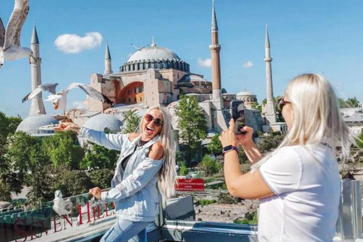 Vaksin olunanlar Türkiyə və Gürcüstana test vermədən gedəcək