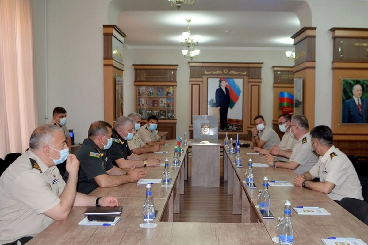 NATO Quru Qoşunları Komandanlığının nümayəndə heyəti Hərbi Akademiyada - FOTO
