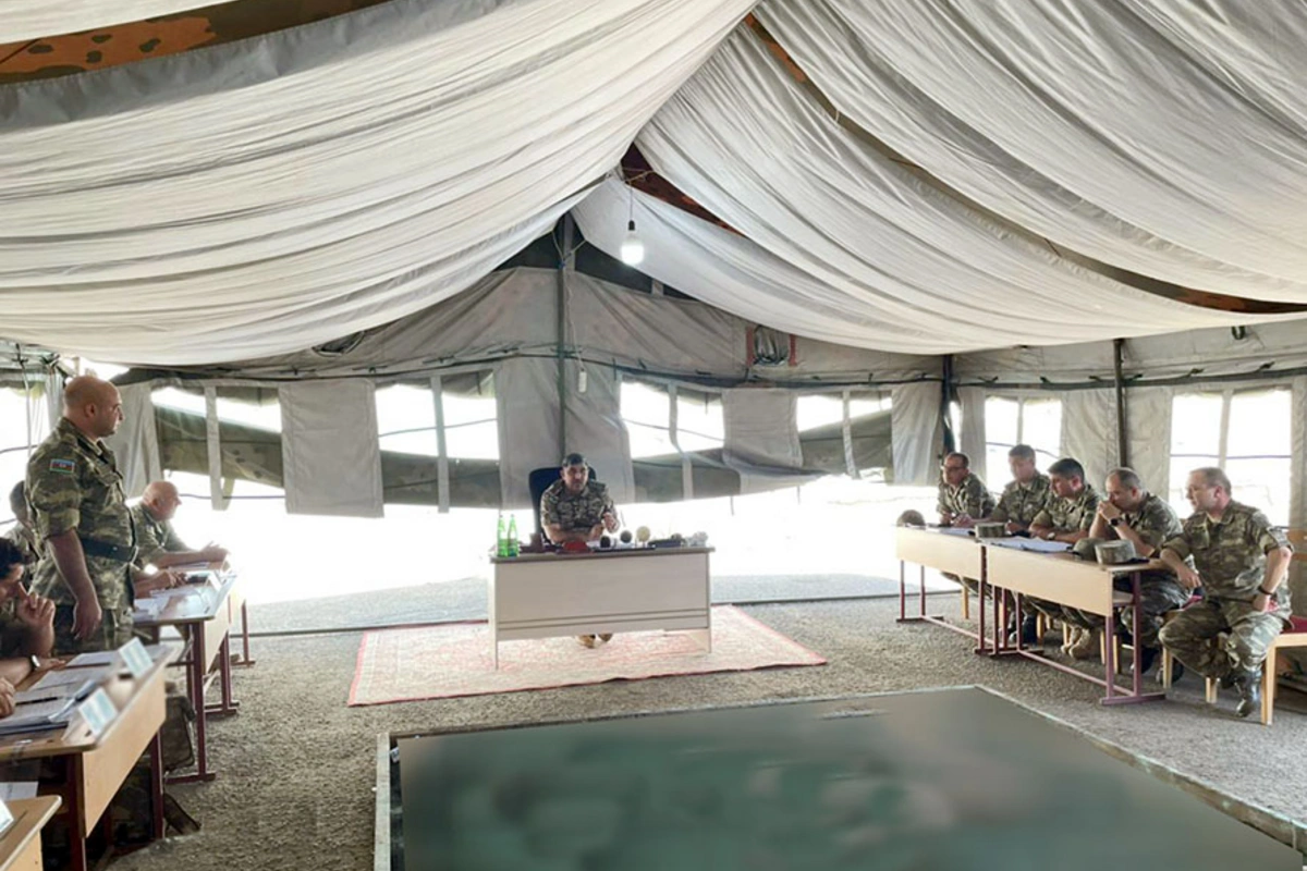 Azərbaycan Ordusunda briqada komanda-qərargah təlimi keçirilir - FOTO