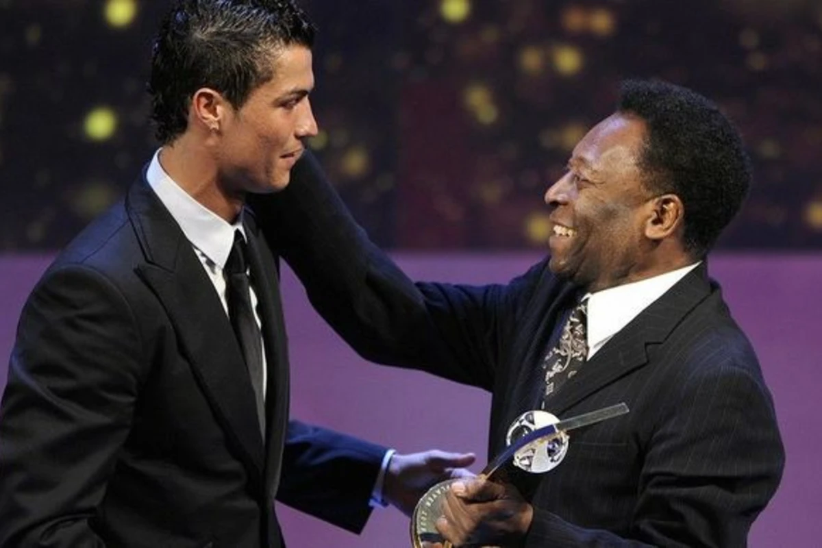 Pele Ronaldunu təbrik etdi Pele Ronaldunu təbrik etdi