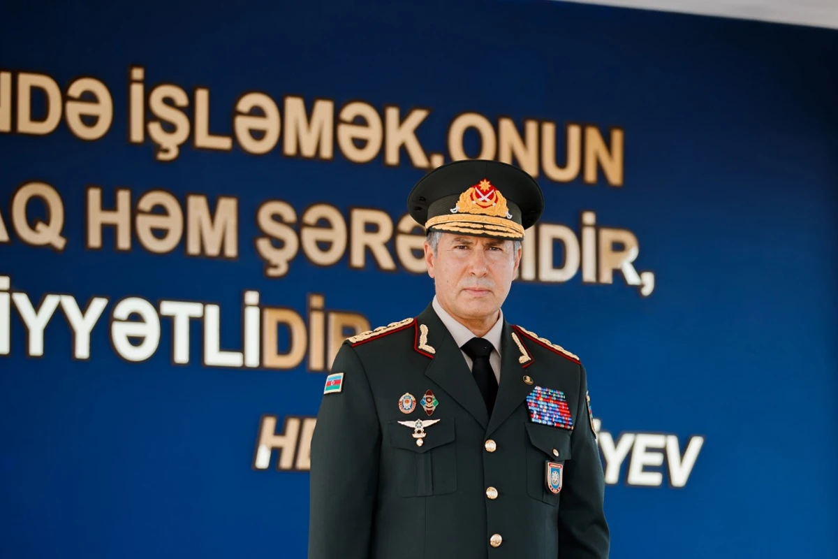 Vilayət Eyvazov polis olmaq istəyən gənclərlə görüşdü - FOTO
