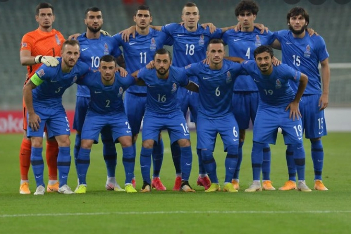 Millinin futbolçusu polyak dilini öyrənir