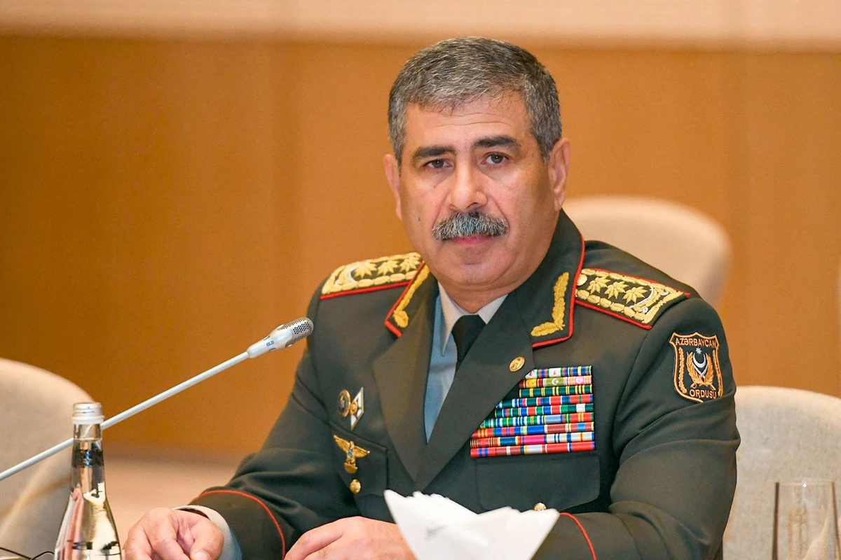Zakir Həsənov Azərbaycan Ordusunu təbrik etdi