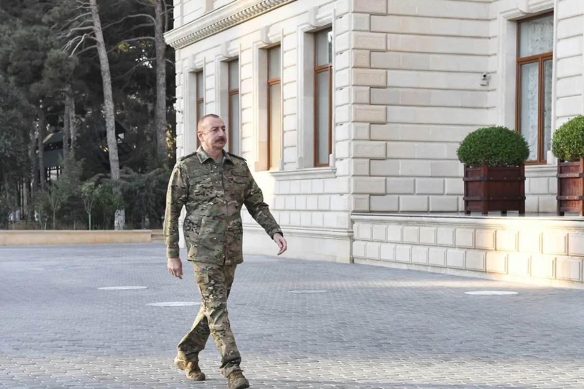 Президент ознакомился с условиями, созданными в новом военном городке