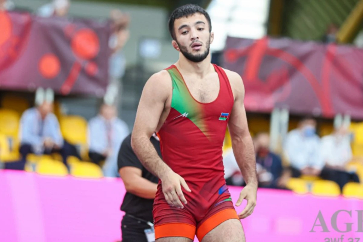 Güləşçimiz Avropa çempionatında finalda