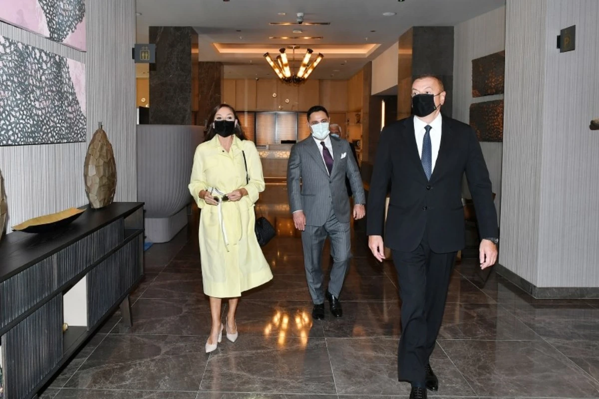 İlham Əliyev və Mehriban Əliyeva Bakıda açılış mərasimində - FOTO