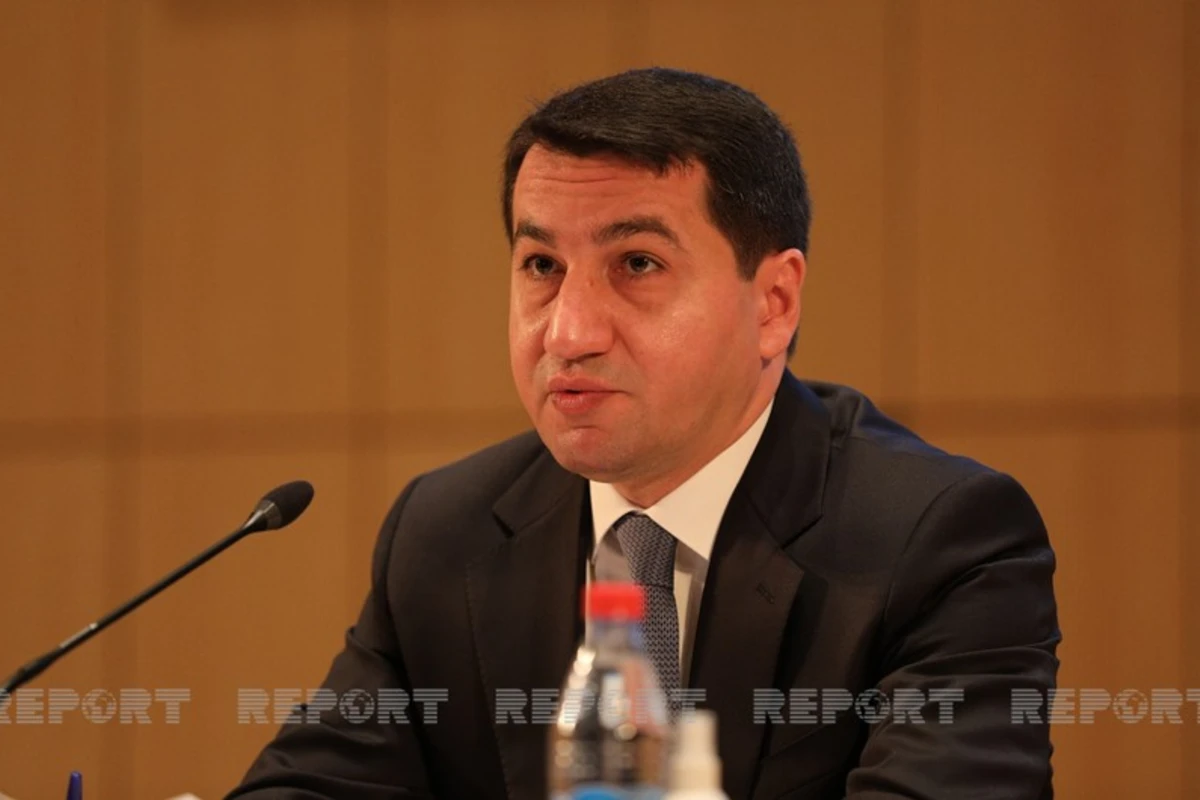 Hikmət Hacıyev: Azərbaycan mina xəritələrinin sayının açıqlanması üçün Ermənistana müraciət edib