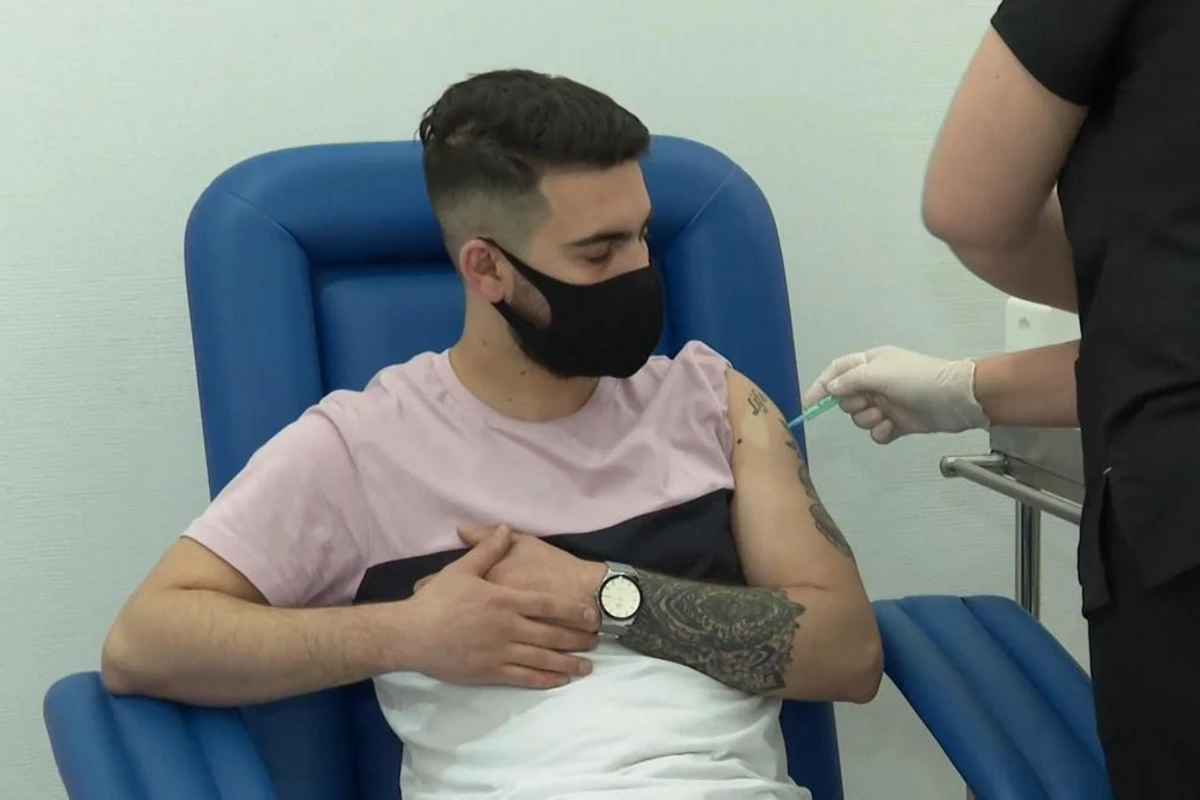 Azərbaycanda II doza vaksin olunanların sayı 1,5 milyona yaxınlaşır Azərbaycanda II doza vaksin olunanların sayı 1,5 milyona yaxınlaşır