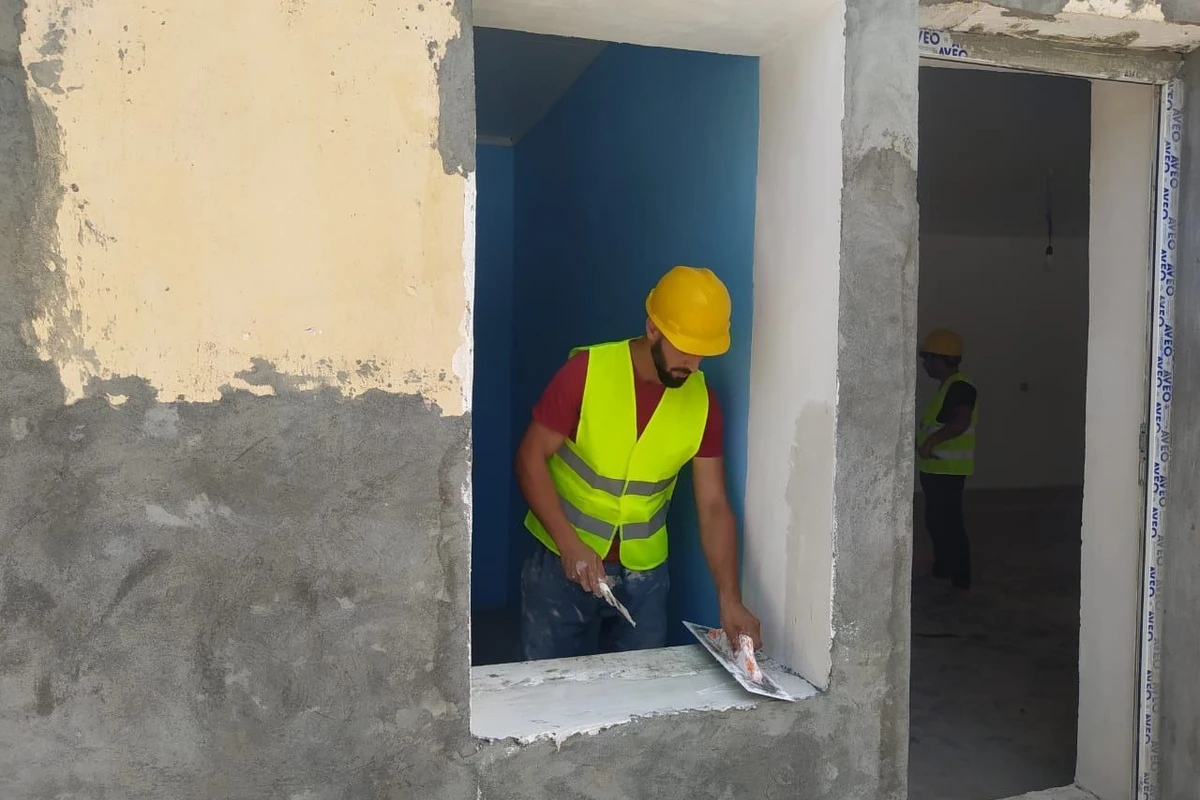 Ermənilərin Ağdamda dağıtdığı evlər tam hazır vəziyyətdə sahiblərinə verilir - FOTO