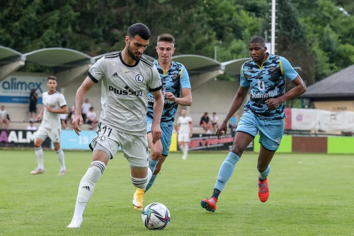 Mahir Emreli Çempionlar Liqasının debüt oyununda dubl etdi