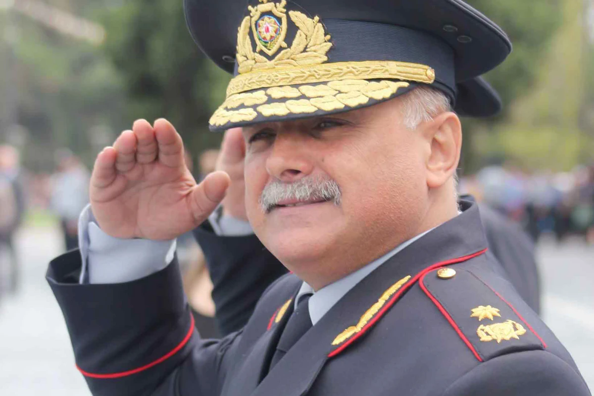 Bakıda generalın polis rəisi olan qardaşı özünü güllələyərək intihar edib