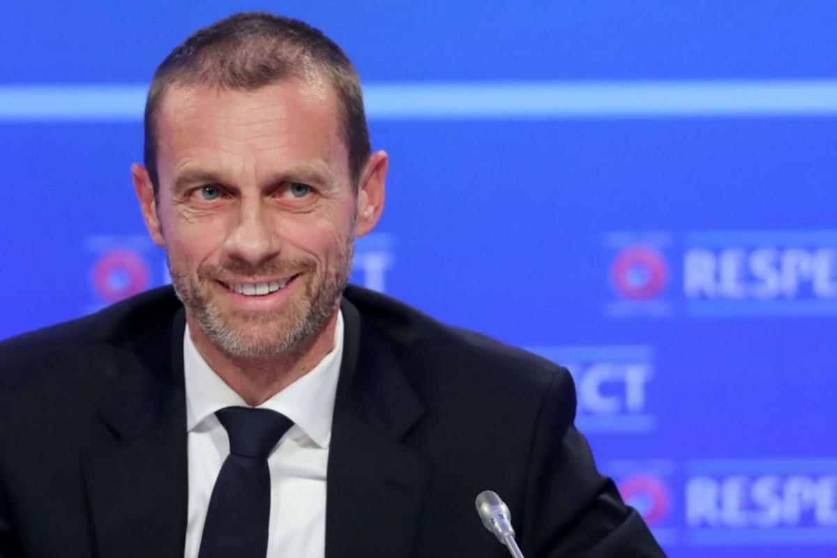 UEFA prezidenti azərbaycanlı könüllülərə təşəkkür etdi